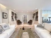 Villa plurifamiliare in vendita a Carrara