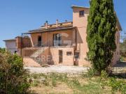 Villa plurifamiliare in vendita a Castiglione Del Lago