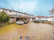 Villa plurifamiliare in vendita a Cuneo