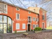 Villa plurifamiliare in vendita a Parma