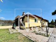 Villa plurifamiliare in vendita a Roma