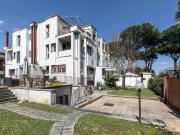 Villa plurifamiliare in vendita a Roma
