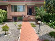 Villa plurifamiliare in vendita a Roma