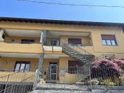 Villa plurifamiliare in vendita a Roma