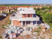 Villa plurifamiliare in vendita a Roma