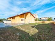 Villa plurifamiliare in vendita a Roma