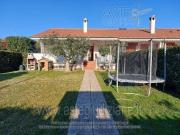 Villa plurifamiliare in vendita a Roma