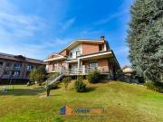 Villa plurifamiliare in vendita a Volpiano