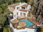 Villa provençale contemporaine avec piscine à vendre...