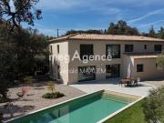 Villa provençale de 243m² à Le Plan de la Tour