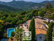 Villa provençale entièrement rénovée avec vue...