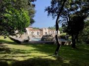Villa provençale sur un terrain paysagé d’1 hectare,...