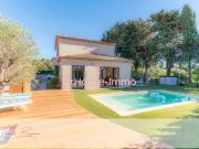 Villa rÃ©cente, 5 piÃ¨ces, jardin avec terrasse et piscine