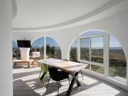 VILLA REFORMADA CON GRAN PARCELA, PISINA Y ENTRADA PARA...