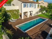 Villa rénovée avec piscine et vue mer