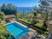 Villa rénovée Vue surplombant le village Piscine 236m² Eze