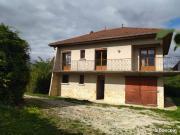 Villa SAINT ANDRÉ LE GAZ gare + A43