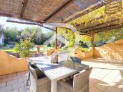 VILLA SAINT JULIEN SUR 1542M2 DE TERRAIN AVEC PISCINE...