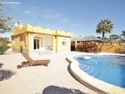 VILLA SEMI INDEPENDIENTE EN LA SIESTA TORREVIEJA