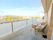 VILLA SEMINUEVA CON PISCINA, SOLARIUM Y TERRAZA