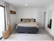 VILLA SEMINUEVA DENTRO DE GRAN URBANIZACIÓN EN FINESTRAT