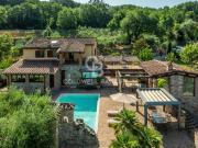 Villa in vendita a Baschi 330m² Baschi