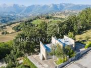 Villa in vendita a Gualdo 400m² Gualdo