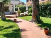 Villa singola in affitto a Fiumicino via Marina di Pisa,...