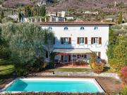 Villa singola in affitto a Villa, Gargnano