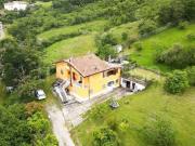 Villa singola in vendita a Bore