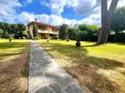 Villa singola in vendita a Capraia e Limite