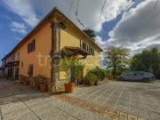 Villa singola in vendita a Carmignano via Montalbano