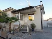 Villa singola in vendita a Cassano Magnago via Andrea...