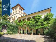 Villa singola in vendita a Castello Cabiaglio