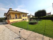 Villa singola in vendita a Cusinati, Rosà