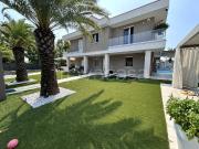 Villa singola in vendita a Desenzano del Garda via Papa...