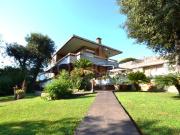 Villa singola in vendita a Fiumicino via Giulianova, Fregene