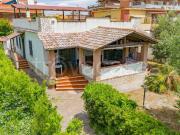 Villa singola in vendita a Fiumicino via Sanluri, Passo...