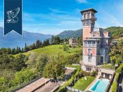 Villa singola in vendita a Luino