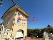 Villa singola in vendita a Massa e Cozzile via Fratelli...