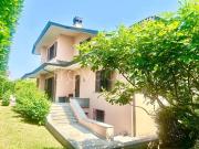 Villa singola in vendita a Parabiago via delle Viole