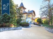 Villa singola in vendita a Porto Valtravaglia