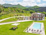 Villa singola in vendita a Reggello via Fano 130