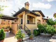 Villa singola in vendita a Roma via cesare dobici,...