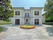 Villa singola in vendita a Tradate via Goffredo Mameli, 38