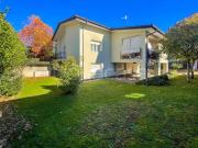 Villa singola in vendita a Vedano Olona via degli...