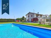 Villa singola in vendita ad Abbiategrasso