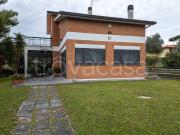Villa singola in vendita ad Anzio via degli Allori e...