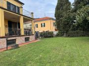 Villa singola in vendita ad Arcola via Aurelia Nord, 1