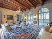 Villa storica a pochi minuti dal centro di Lucca 1199m²...